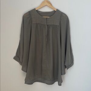 Humanoid Batwing Cut Loose Blouse Greige Henley Style Pullover